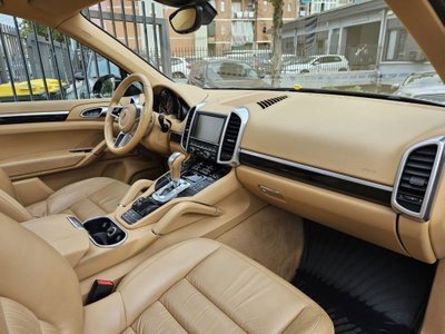 Porsche Cayenne 3.0 Diesel Platinum Edition (11)
