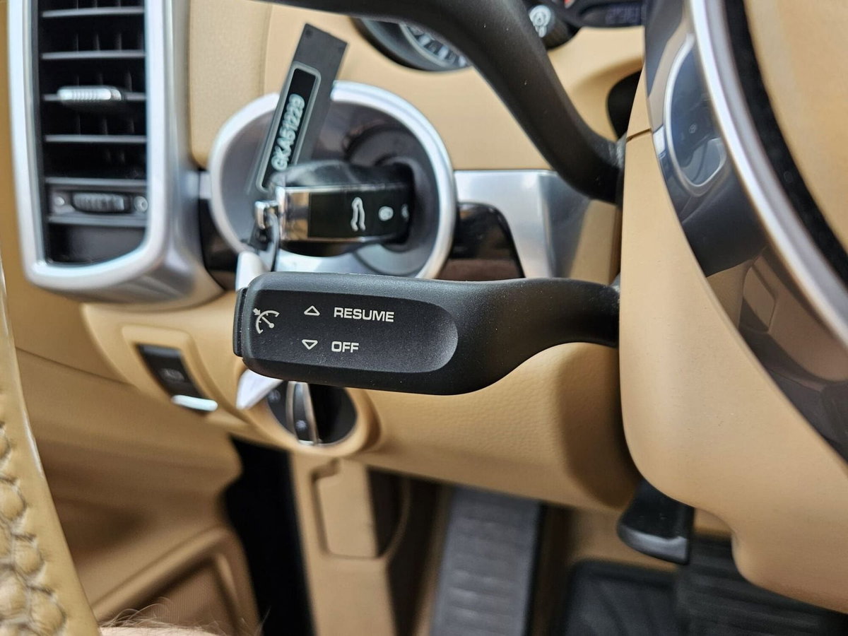 Porsche Cayenne 3.0 Diesel Platinum Edition (18)