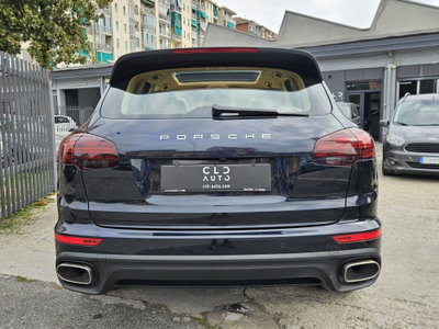 Porsche Cayenne 3.0 Diesel Platinum Edition (5)