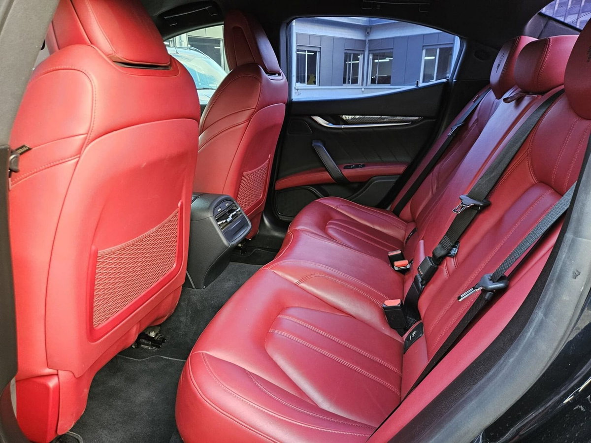 Maserati Ghibli Ghibli V6 Diesel Gransport (9)