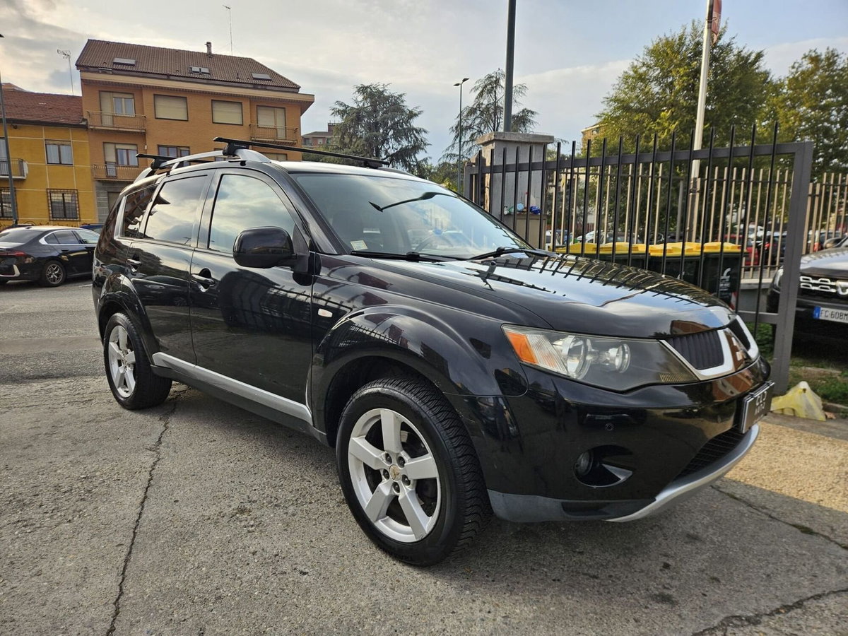 Mitsubishi Outlander 2.0 DI-D Intense DPF (2)