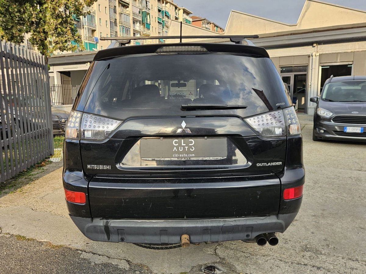 Mitsubishi Outlander 2.0 DI-D Intense DPF (4)