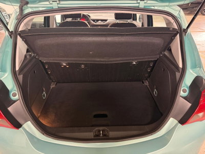 Opel Corsa 1.2 5 porte Cosmo (10)