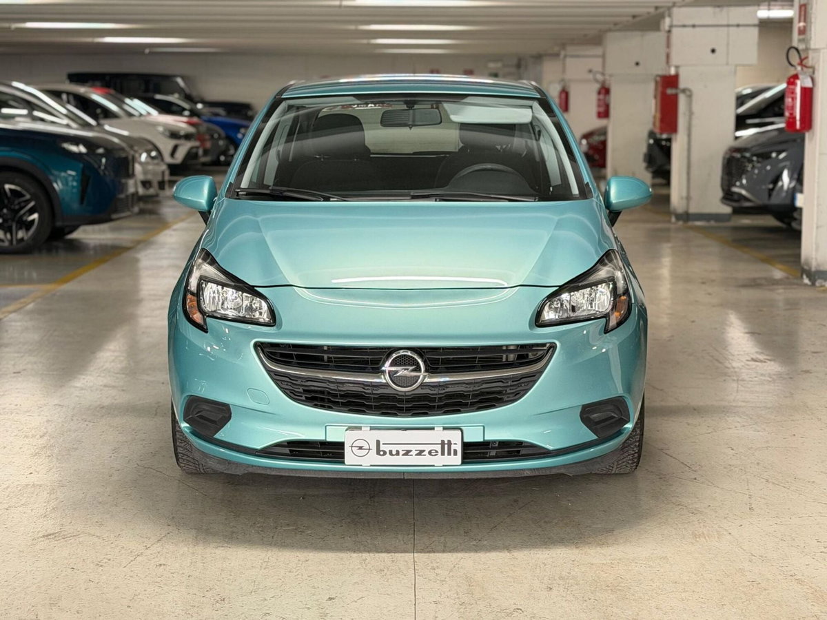 Opel Corsa 1.2 5 porte Cosmo (2)