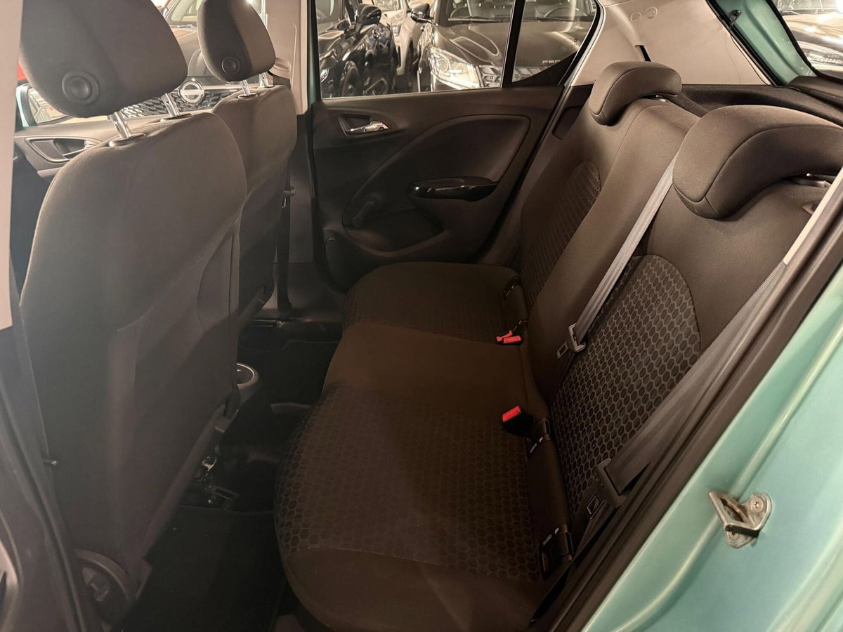 Opel Corsa 1.2 5 porte Cosmo (9)