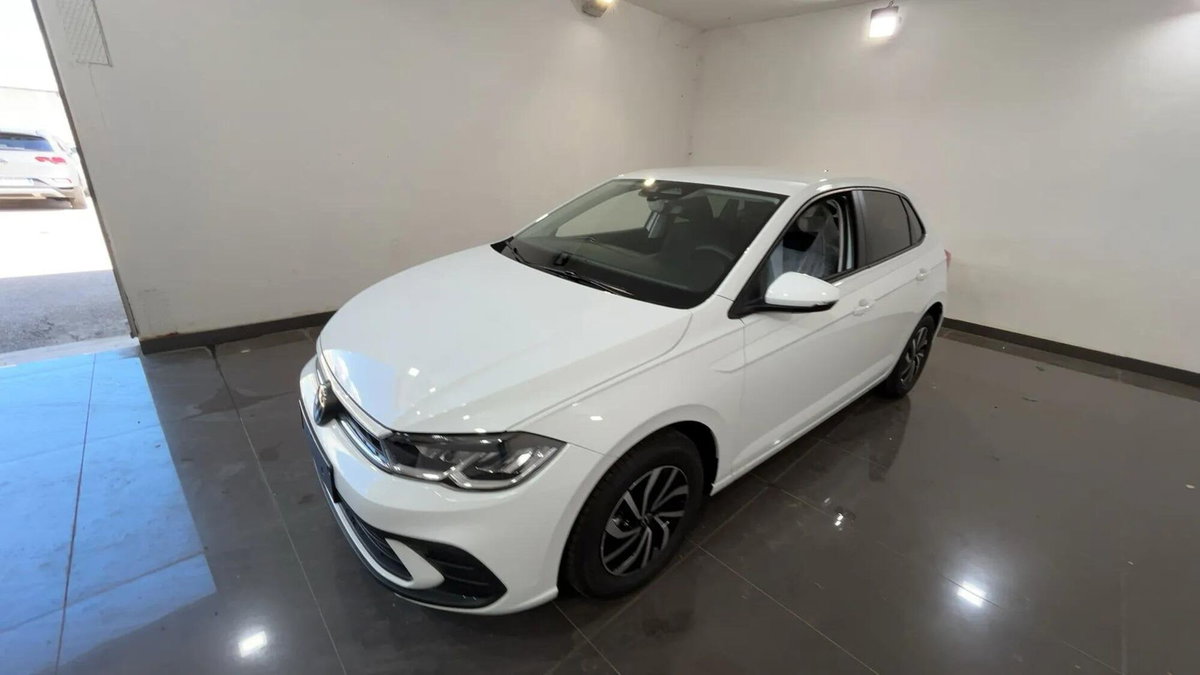 Volkswagen Polo 1.0 Young 80cv