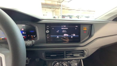 Volkswagen Polo 1.0 Young 80cv (10)