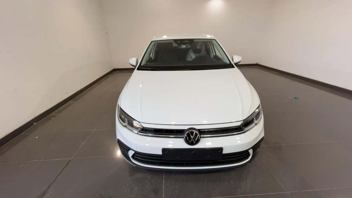 Volkswagen Polo 1.0 Young 80cv (5)