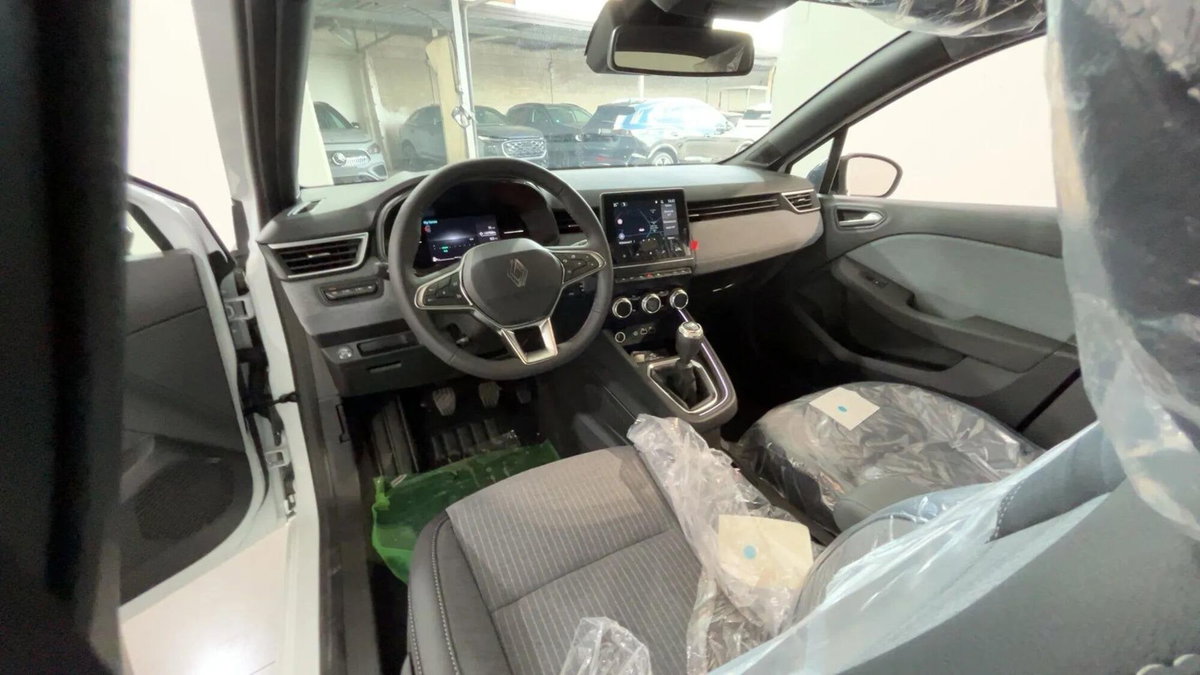 Renault Clio 1.0 eco-g Techno 100cv (18)