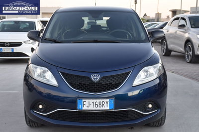 Lancia Ypsilon 1.2 69 CV 5 porte GPL Ecochic Gold (2)