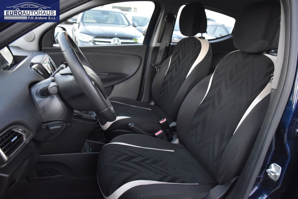 Lancia Ypsilon 1.2 69 CV 5 porte GPL Ecochic Gold (8)