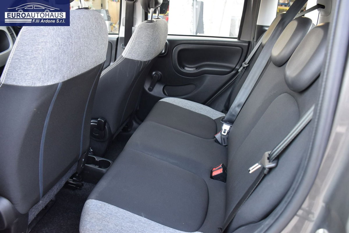 Fiat Panda 1.0 FireFly S&S Hybrid City Cross (7)
