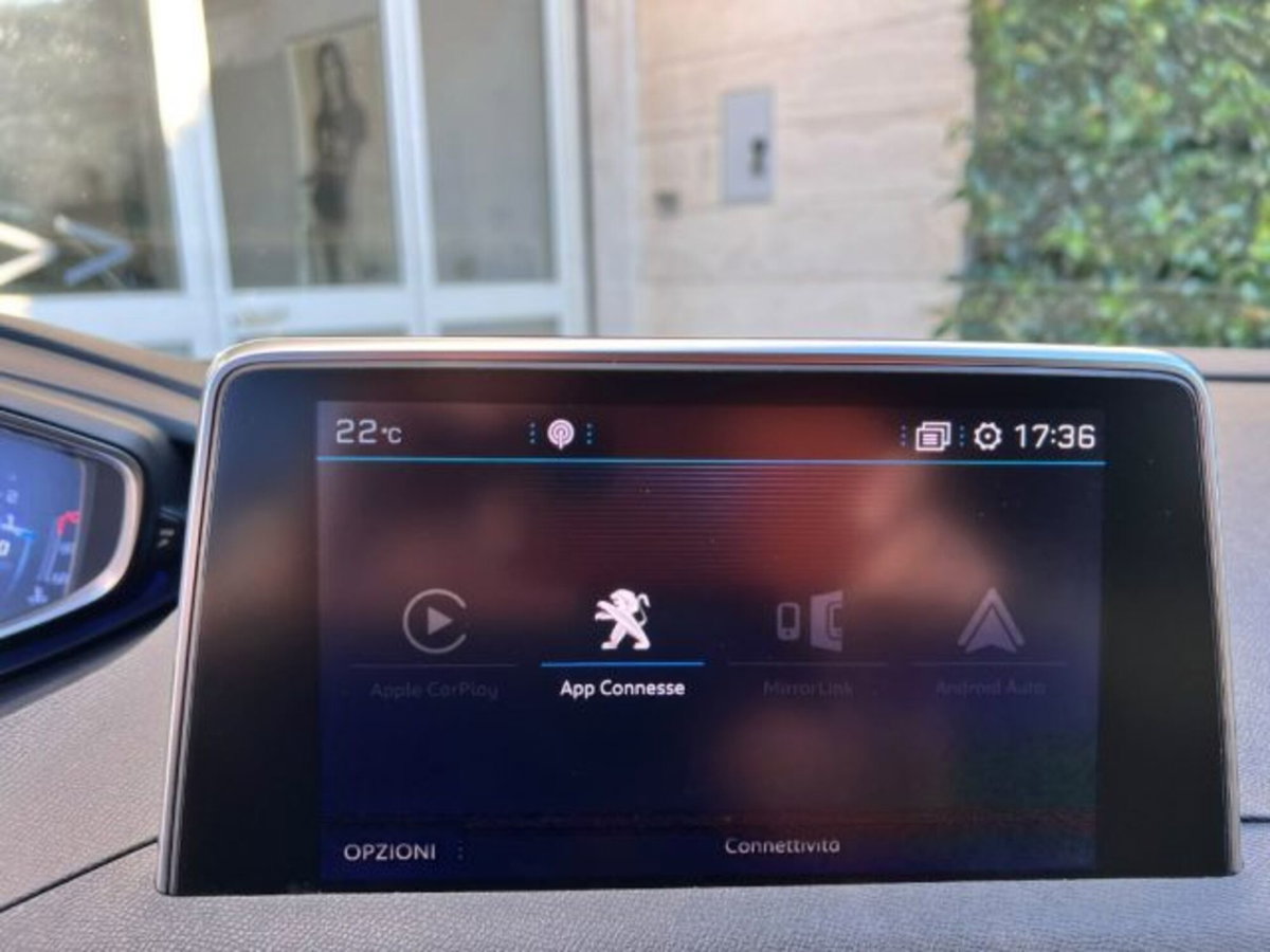 Peugeot 3008 BlueHDi 120 EAT6 S&S Allure (17)