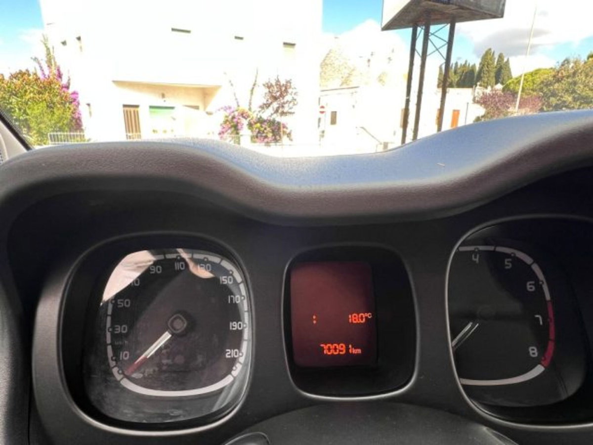 Fiat Panda 1.0 firefly hybrid s&s 70cv 5p.ti (14)