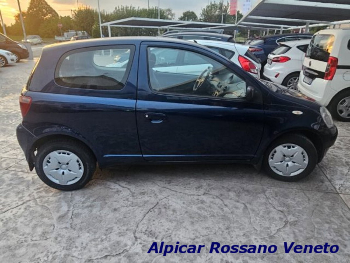 Toyota Yaris 16V cat 3 porte (17)