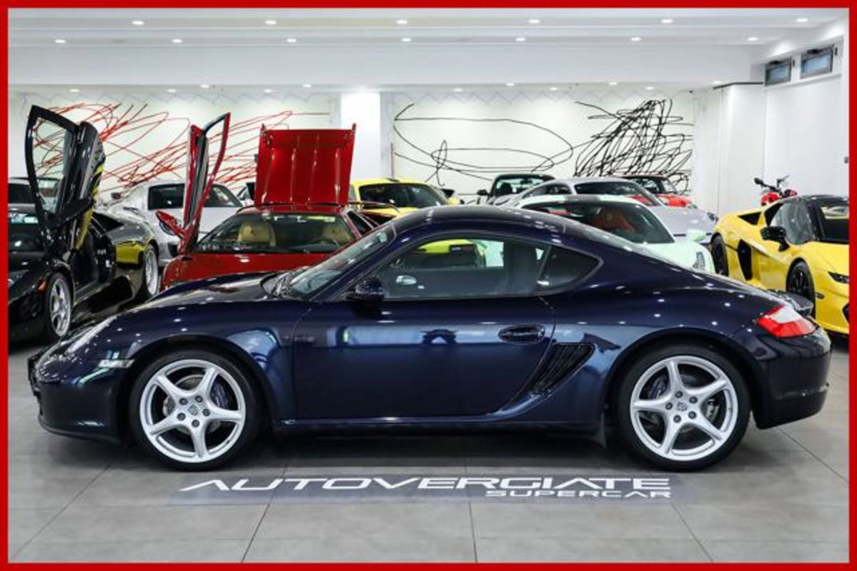 Porsche Cayman 2.7 (4)