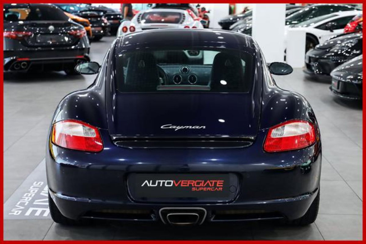 Porsche Cayman 2.7 (6)