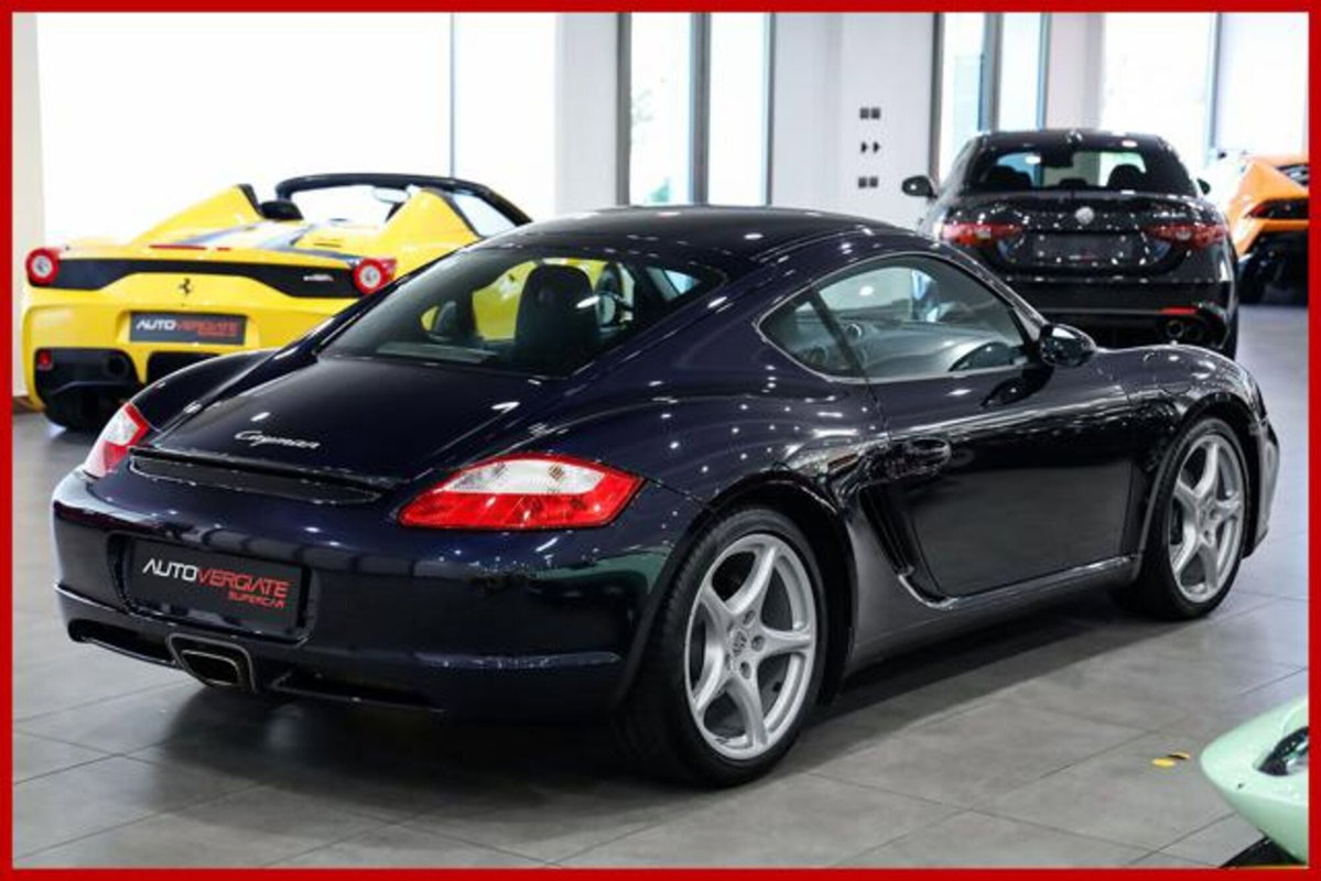 Porsche Cayman 2.7 (7)
