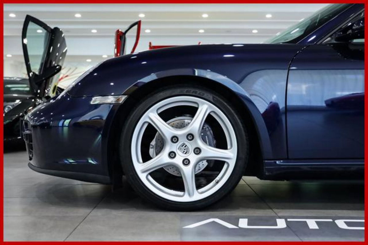 Porsche Cayman 2.7 (8)