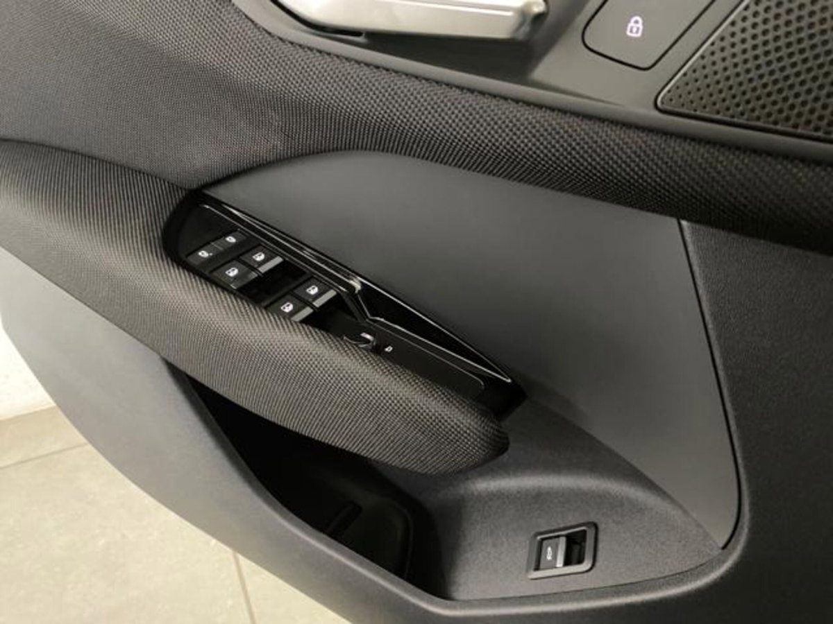 Audi Q3 Sportback 35 TDI S line edition (18)