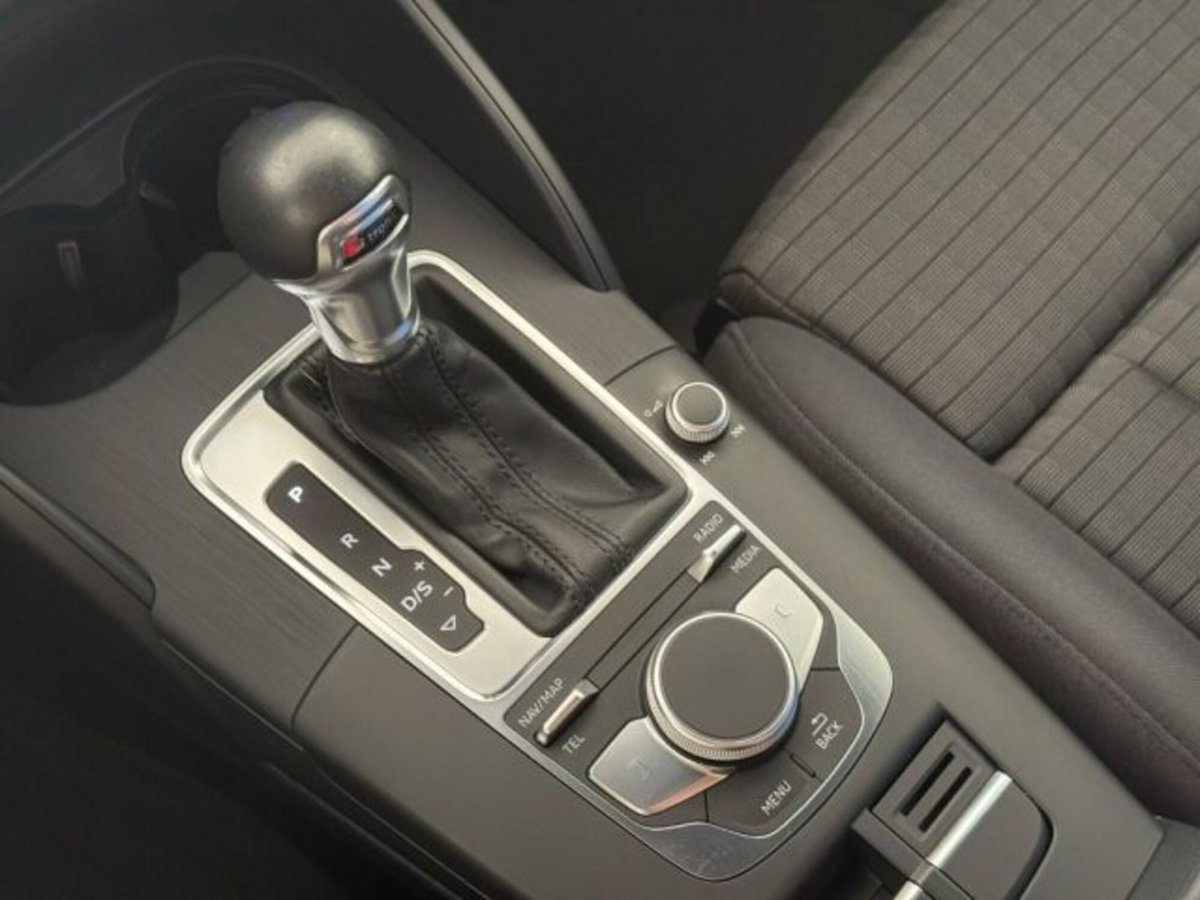 Audi A3 Sportback 30 TDI S tronic Sport (13)