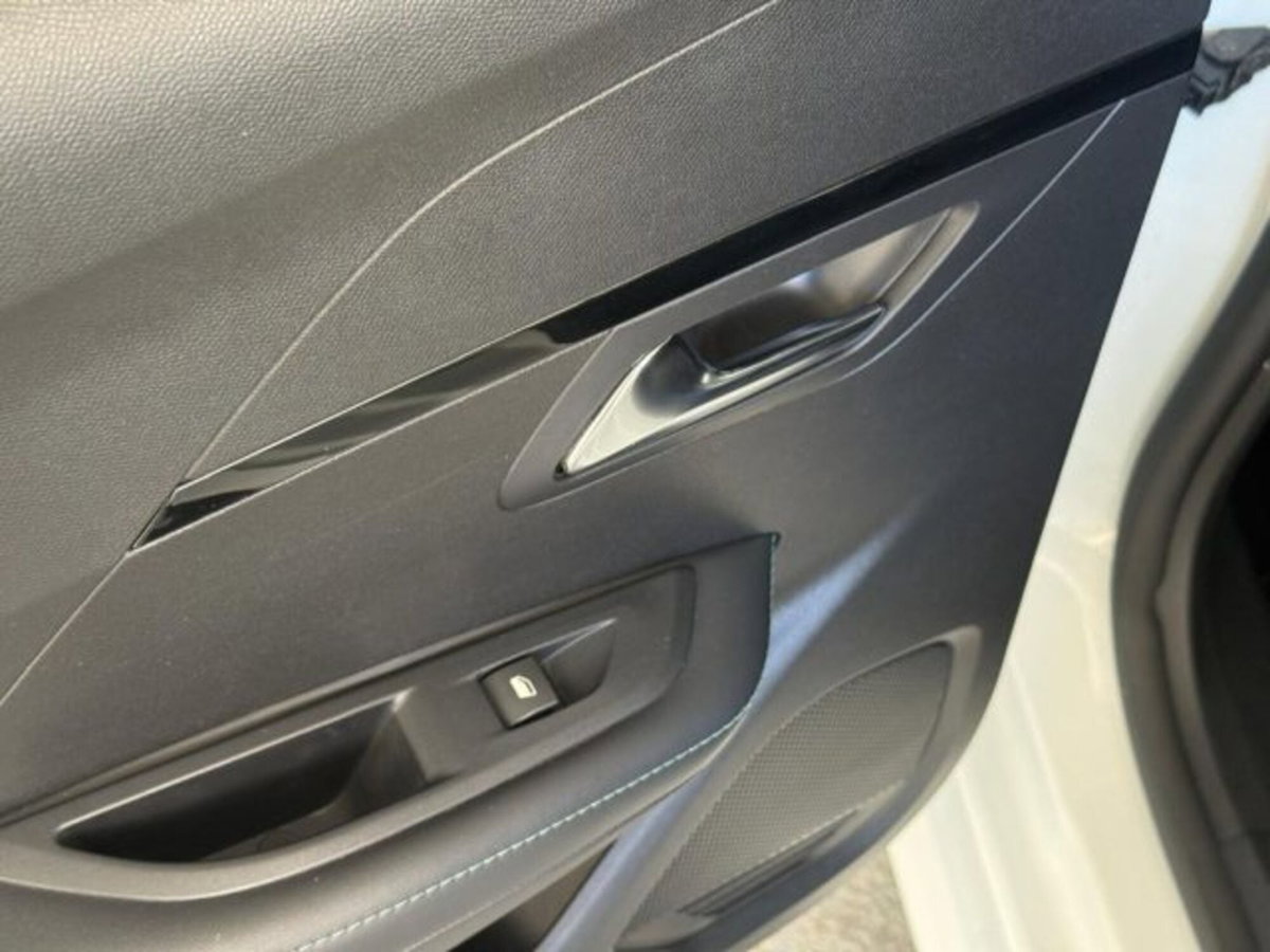 Peugeot 208 BlueHDi 100 Stop&Start 5 porte Allure (10)