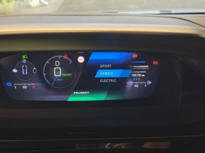 Peugeot 308 SW Hybrid 225 e-EAT8 GT Pack (13)