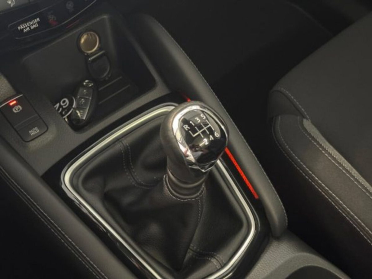 Nissan Qashqai 1.3 DIG-T 140 CV N-Connecta (15)