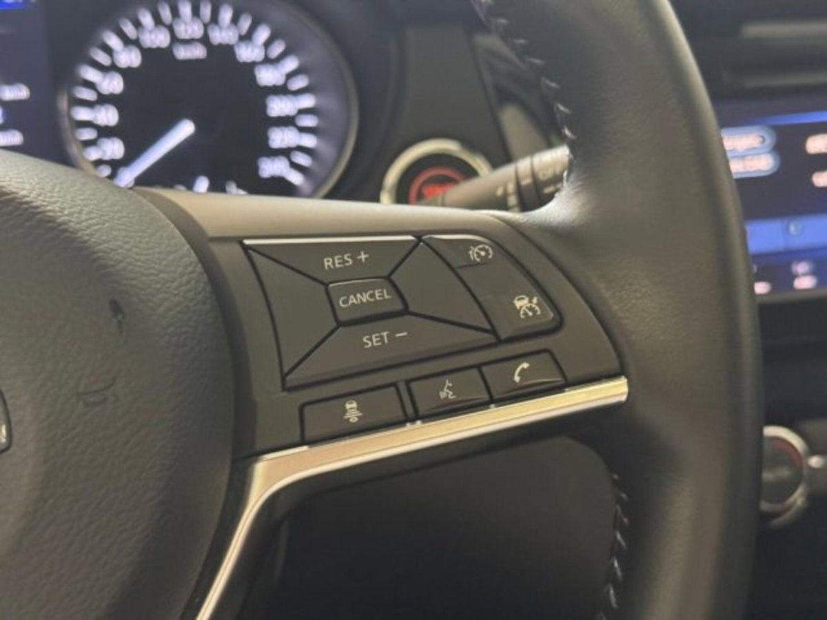 Nissan Qashqai 1.3 DIG-T 140 CV N-Connecta (18)