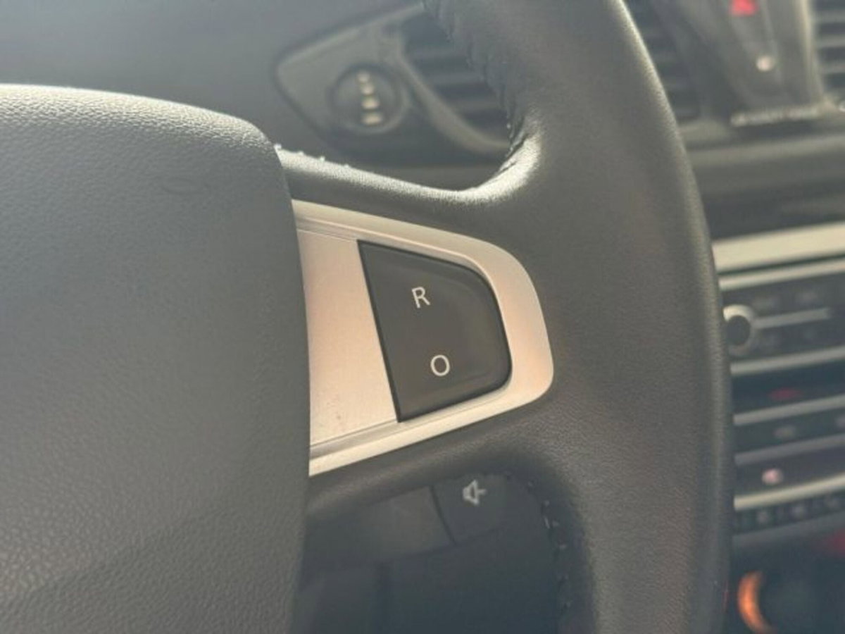 Renault Scenic E-Tech Electric 1.5 dCi 110CV Live (12)