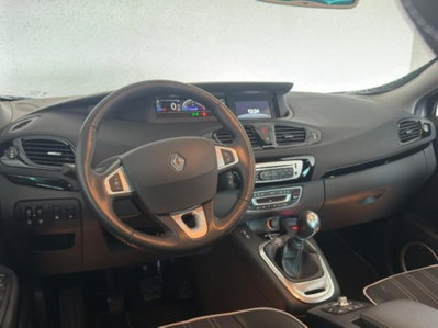 Renault Scenic E-Tech Electric 1.5 dCi 110CV Live (20)
