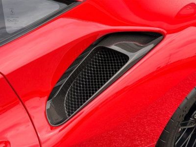 Ferrari 488 Coupé 488 Pista (10)