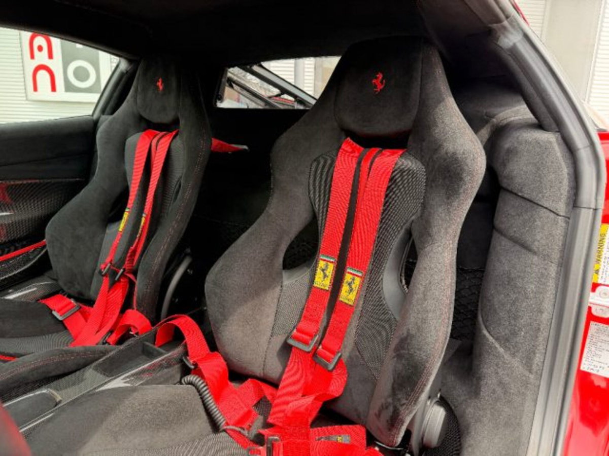 Ferrari 488 Coupé 488 Pista (13)