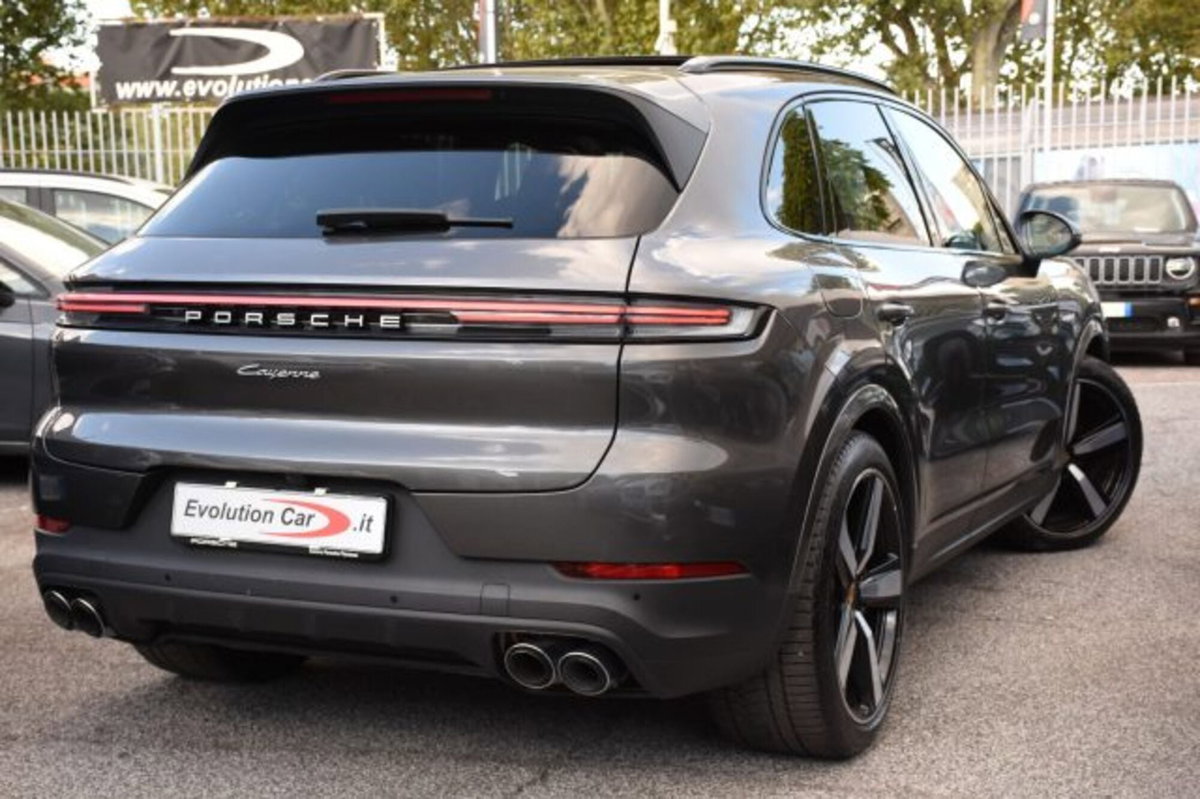 Porsche Cayenne 3.0 V6 E-Hybrid (3)