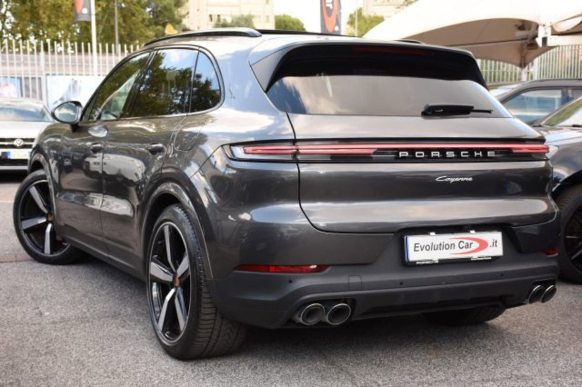 Porsche Cayenne 3.0 V6 E-Hybrid (4)
