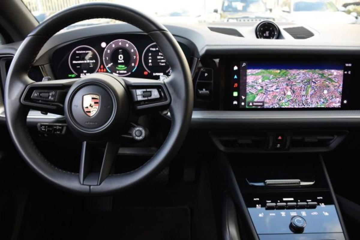 Porsche Cayenne 3.0 V6 E-Hybrid (9)