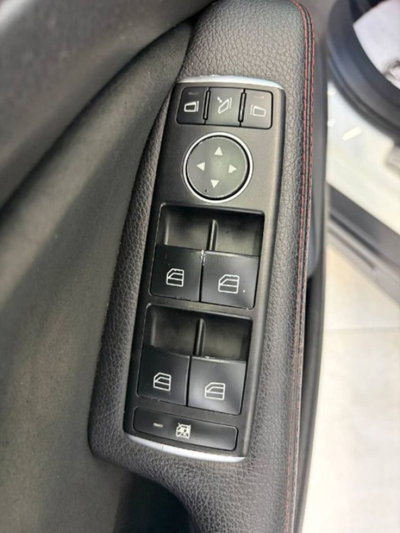 Mercedes-Benz GLA SUV 200 d Automatic 4Matic Premium (8)