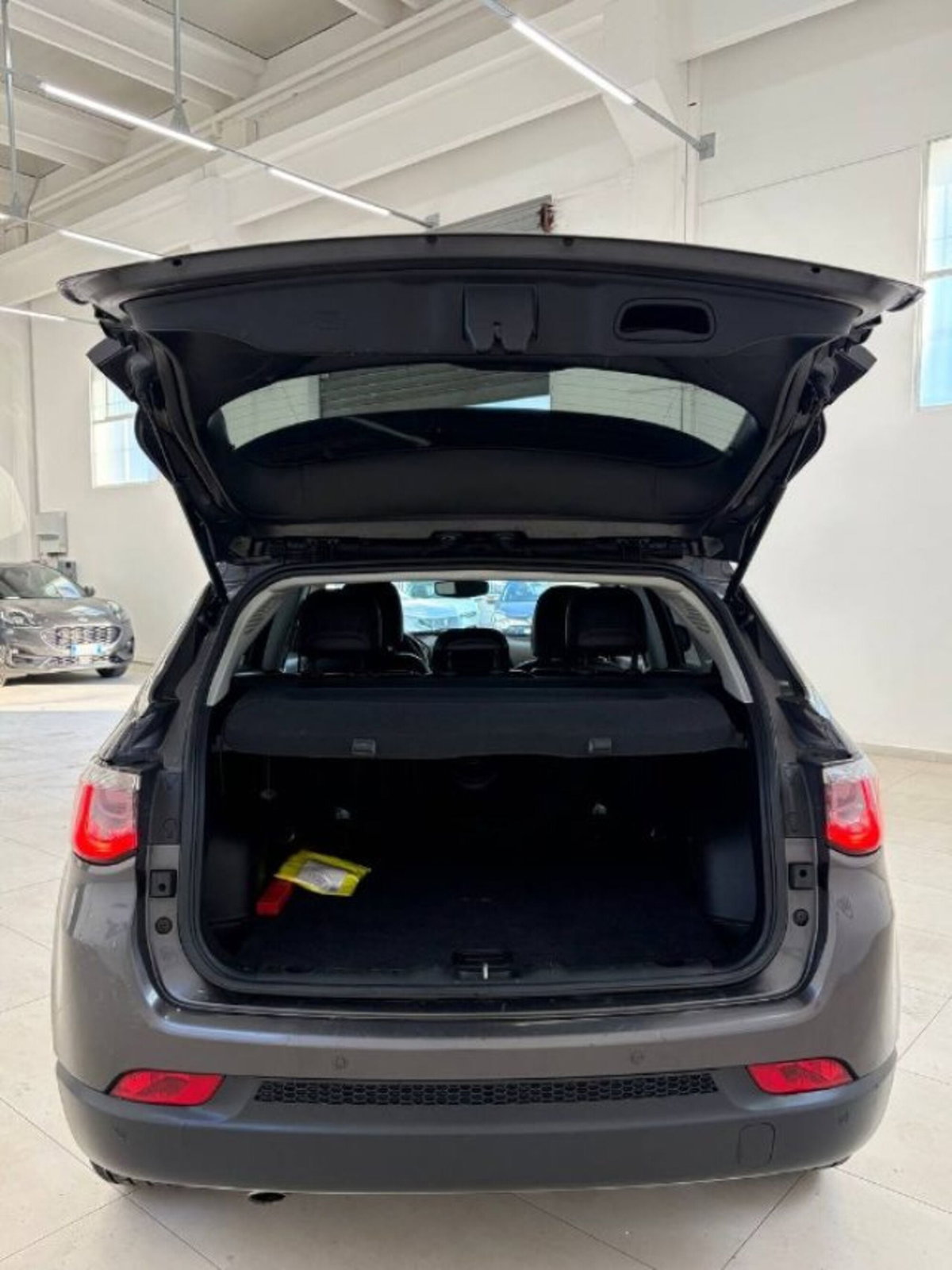 Jeep Compass 1.6 Multijet II 2WD Limited (7)