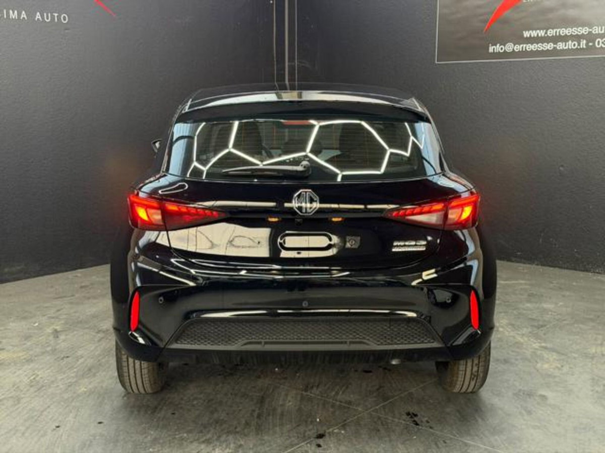 Mg MG3 1.5 Standard (6)