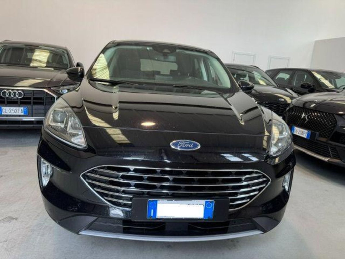 Ford Kuga 1.5 EcoBoost 150 CV 2WD Titanium X (3)