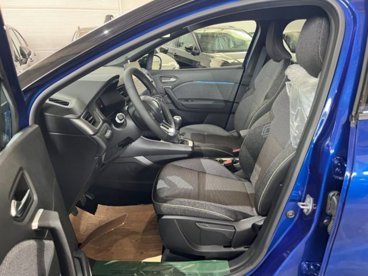Renault Captur 1.2 eco-g Techno 120cv (10)