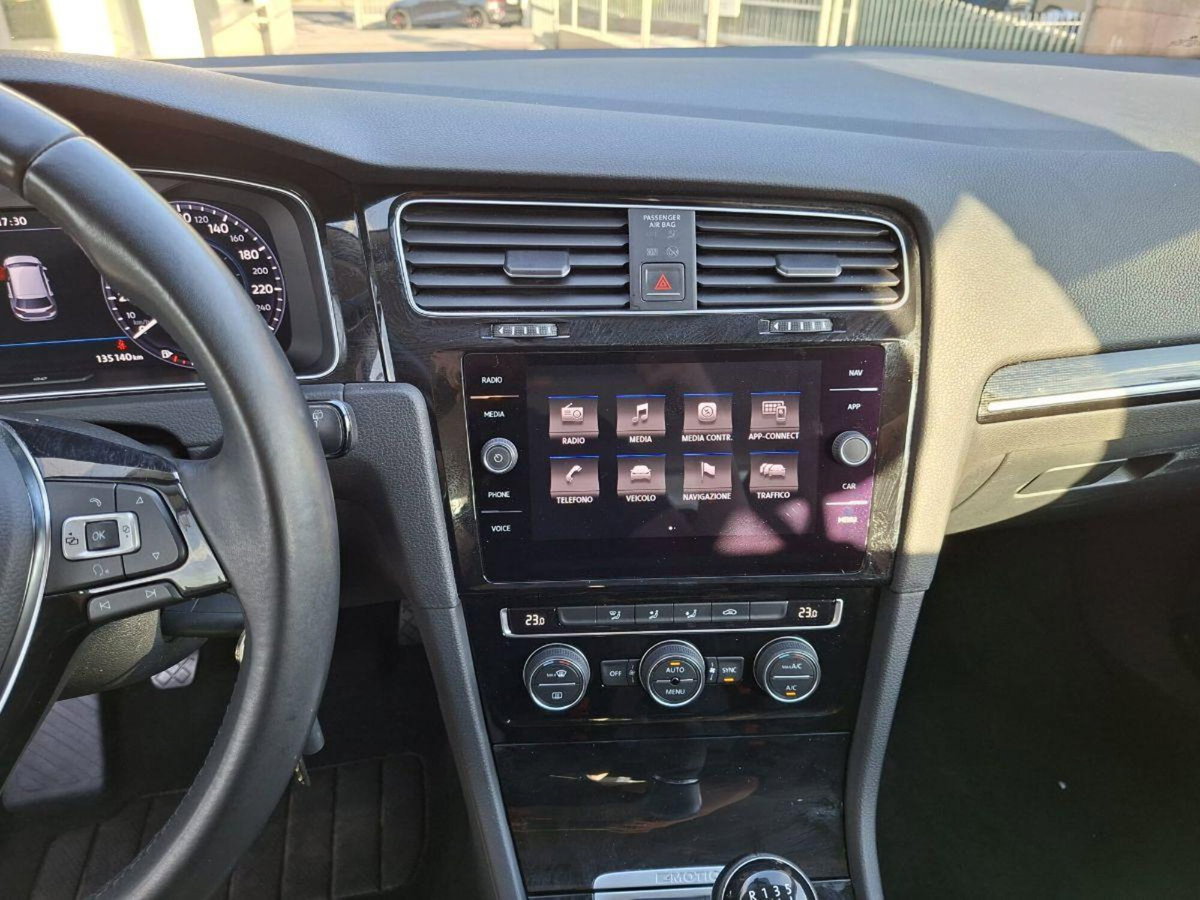 Volkswagen Golf Variant Alltrack 2.0 TDI DSG 4MOTION Executive BMT (12)