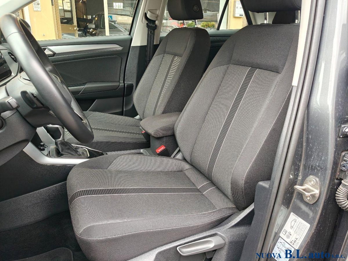 Volkswagen T-Roc 1.5 tsi Style dsg (10)
