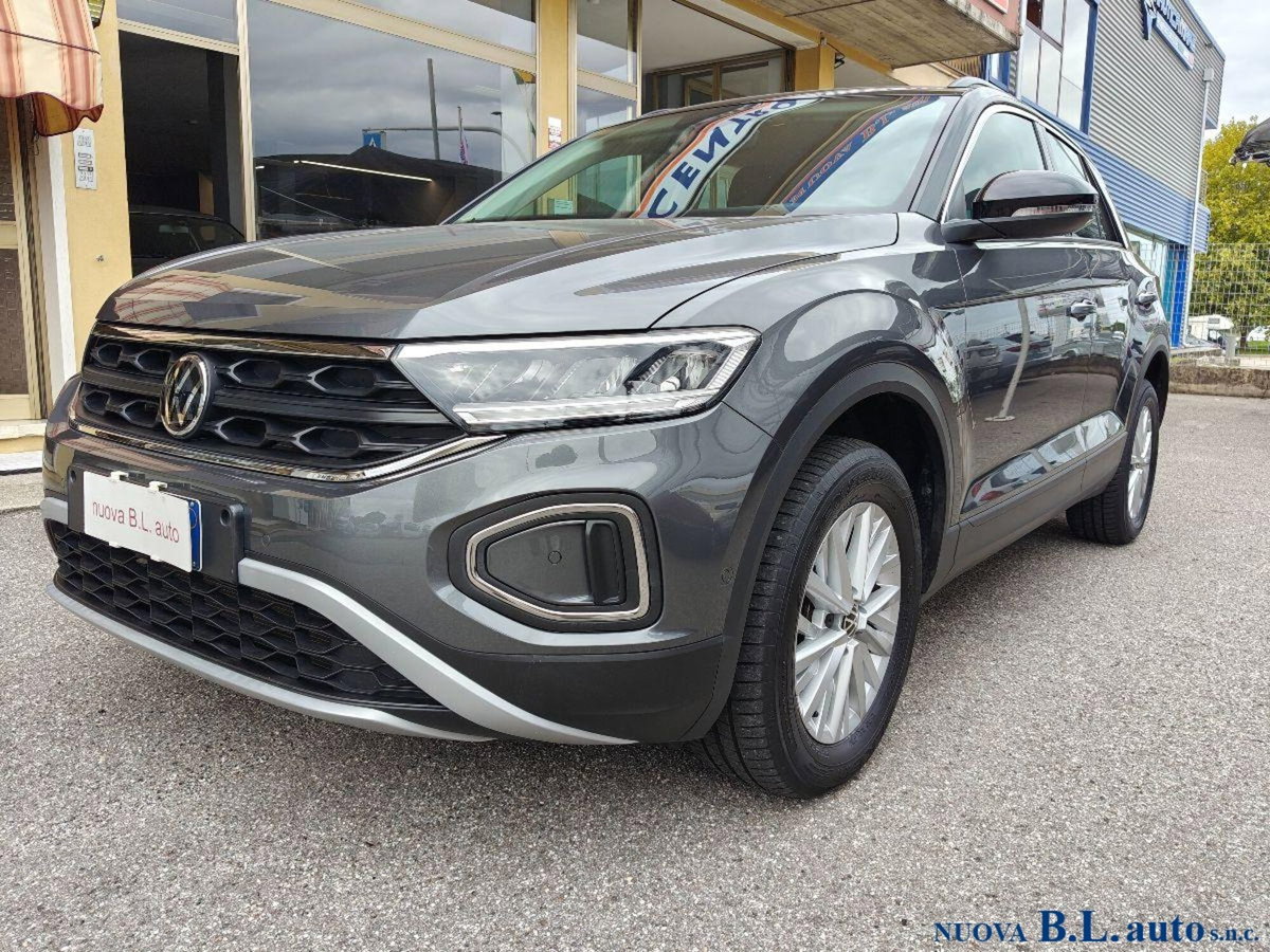 Volkswagen T-Roc 1.5 tsi Style dsg (2)