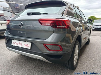 Volkswagen T-Roc 1.5 tsi Style dsg (3)