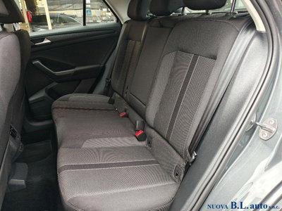Volkswagen T-Roc 1.5 tsi Style dsg (9)