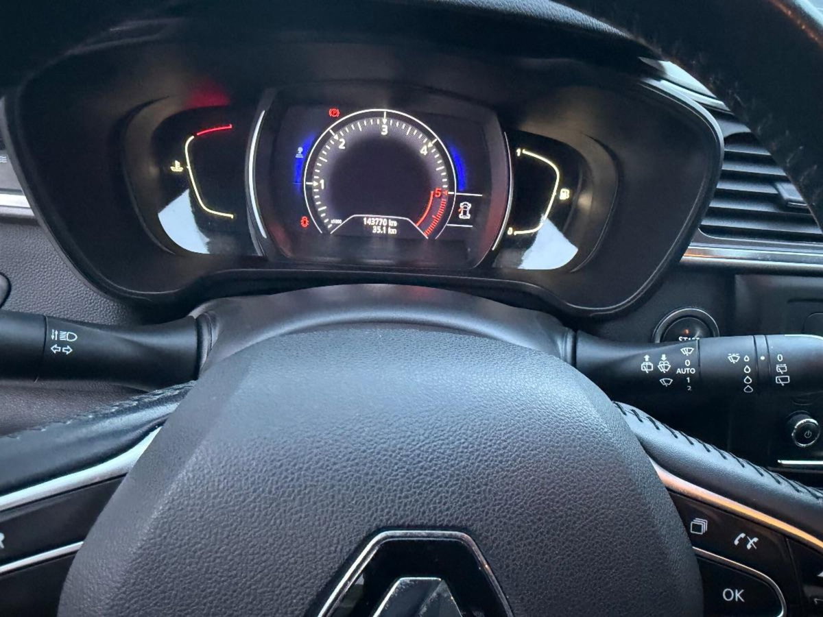 Renault Kadjar 8V 110CV Energy Hypnotic (12)