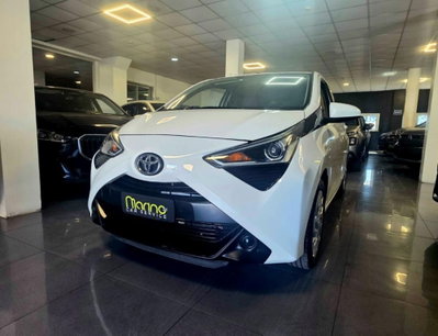Toyota Aygo 1.0 VVT-i 72 CV 5 porte x-play (3)