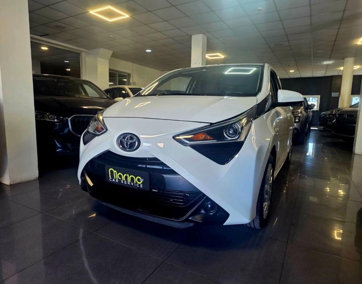 Toyota Aygo 1.0 VVT-i 72 CV 5 porte x-play (4)