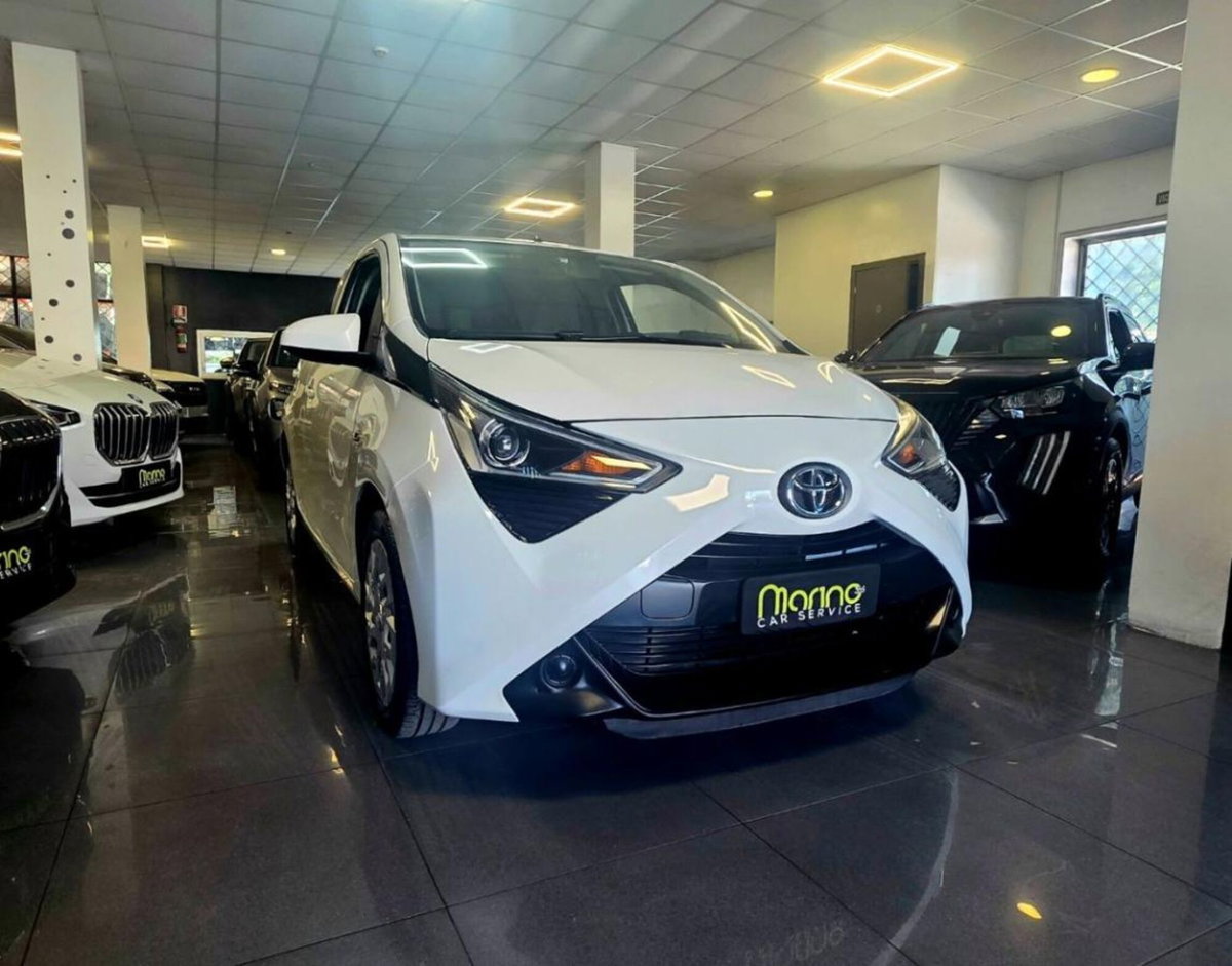 Toyota Aygo 1.0 VVT-i 72 CV 5 porte x-play (5)